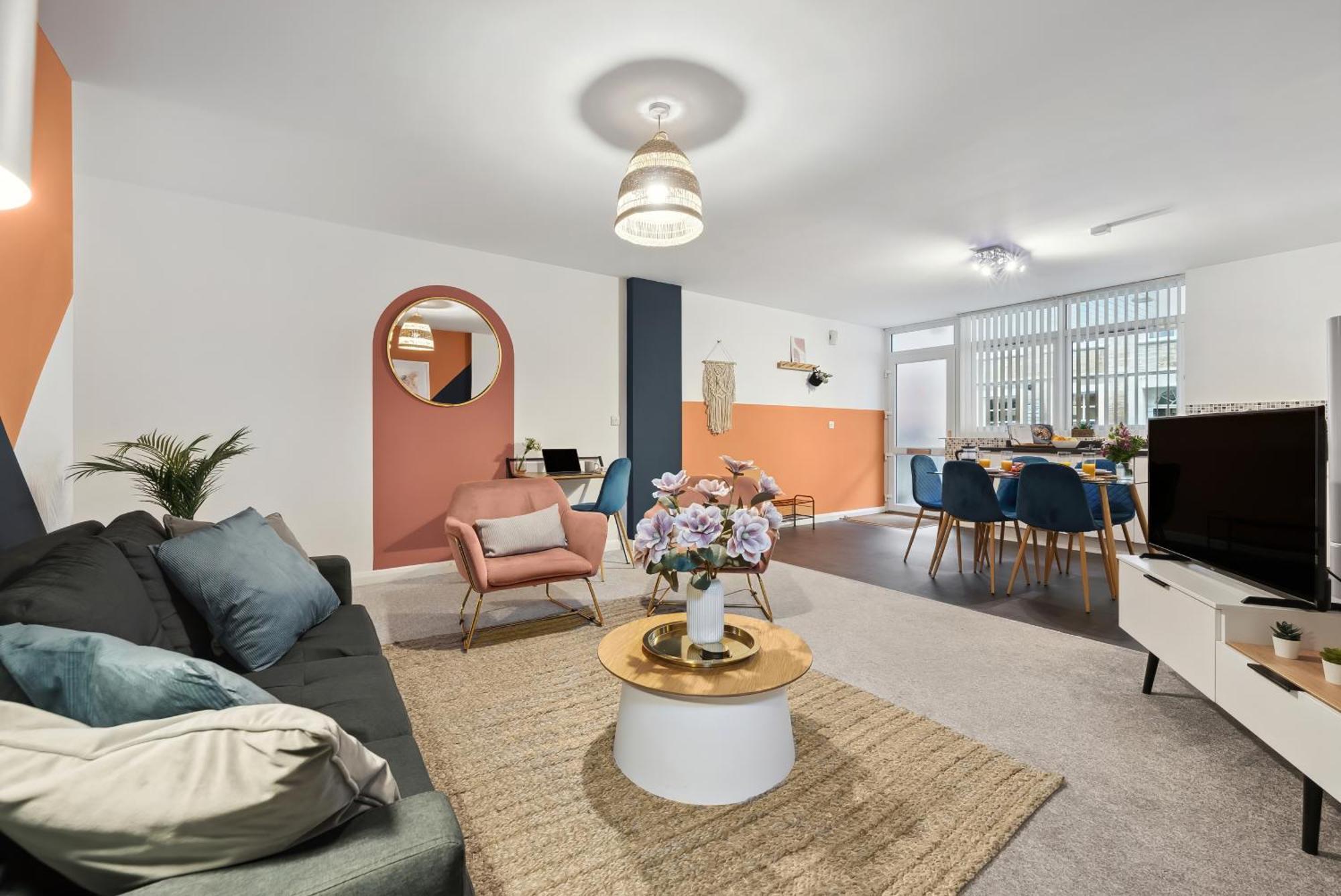 Corinium Lodge - Town Centre Apartment Cirencester Buitenkant foto