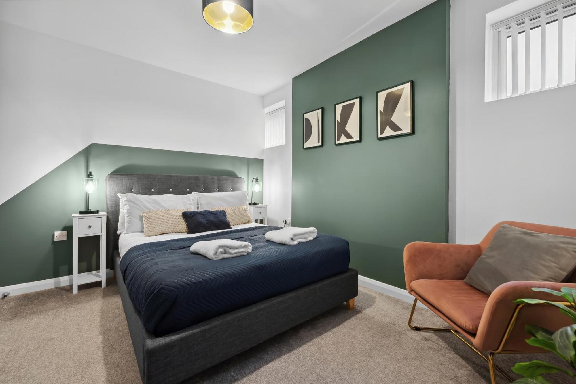 Corinium Lodge - Town Centre Apartment Cirencester Buitenkant foto
