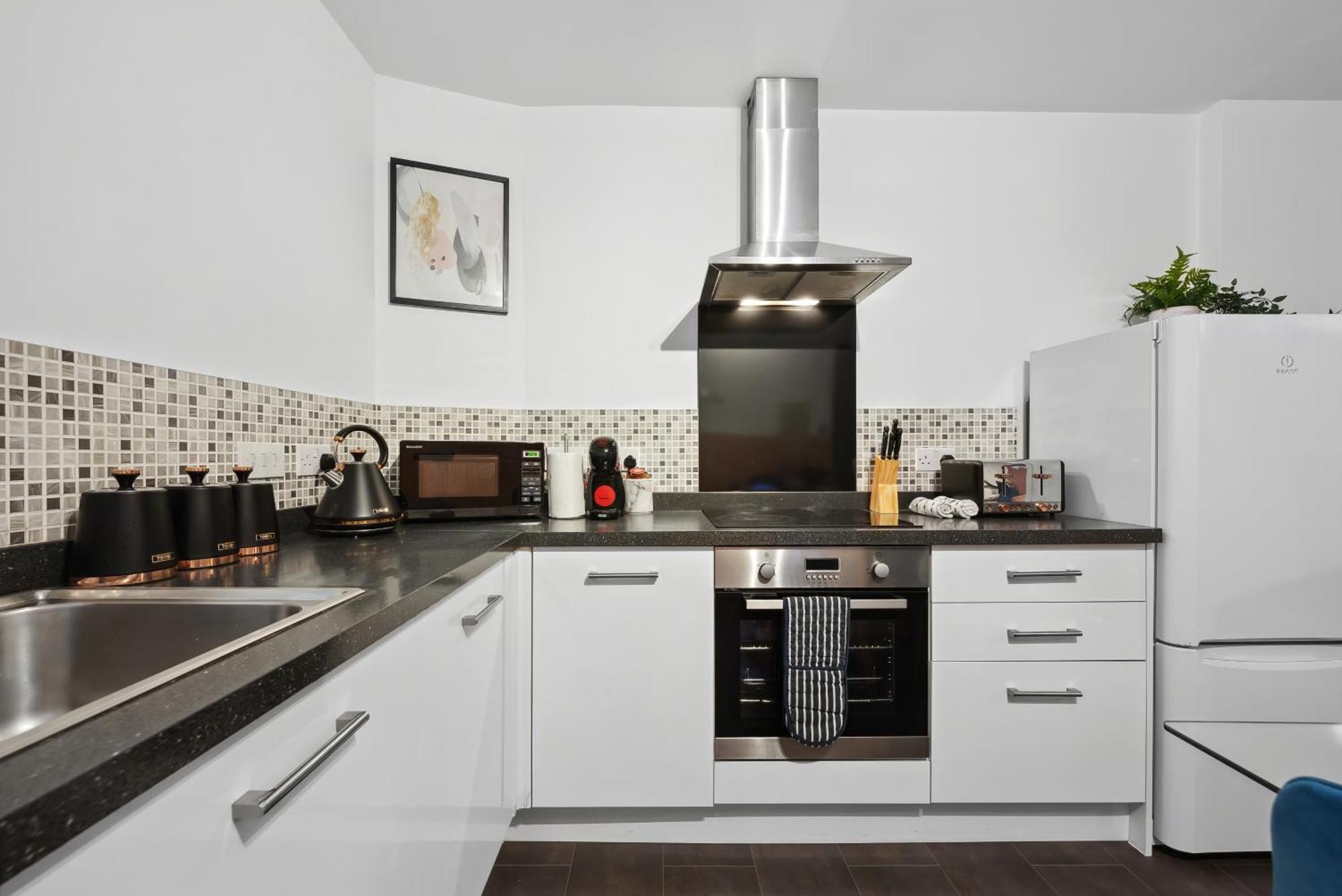 Corinium Lodge - Town Centre Apartment Cirencester Buitenkant foto